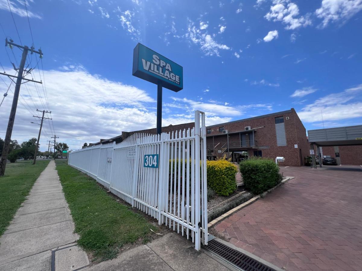 Spa Village Travel Inn Moree Exteriér fotografie